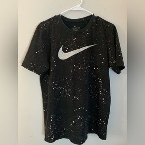 Nike Shirt. Medium size